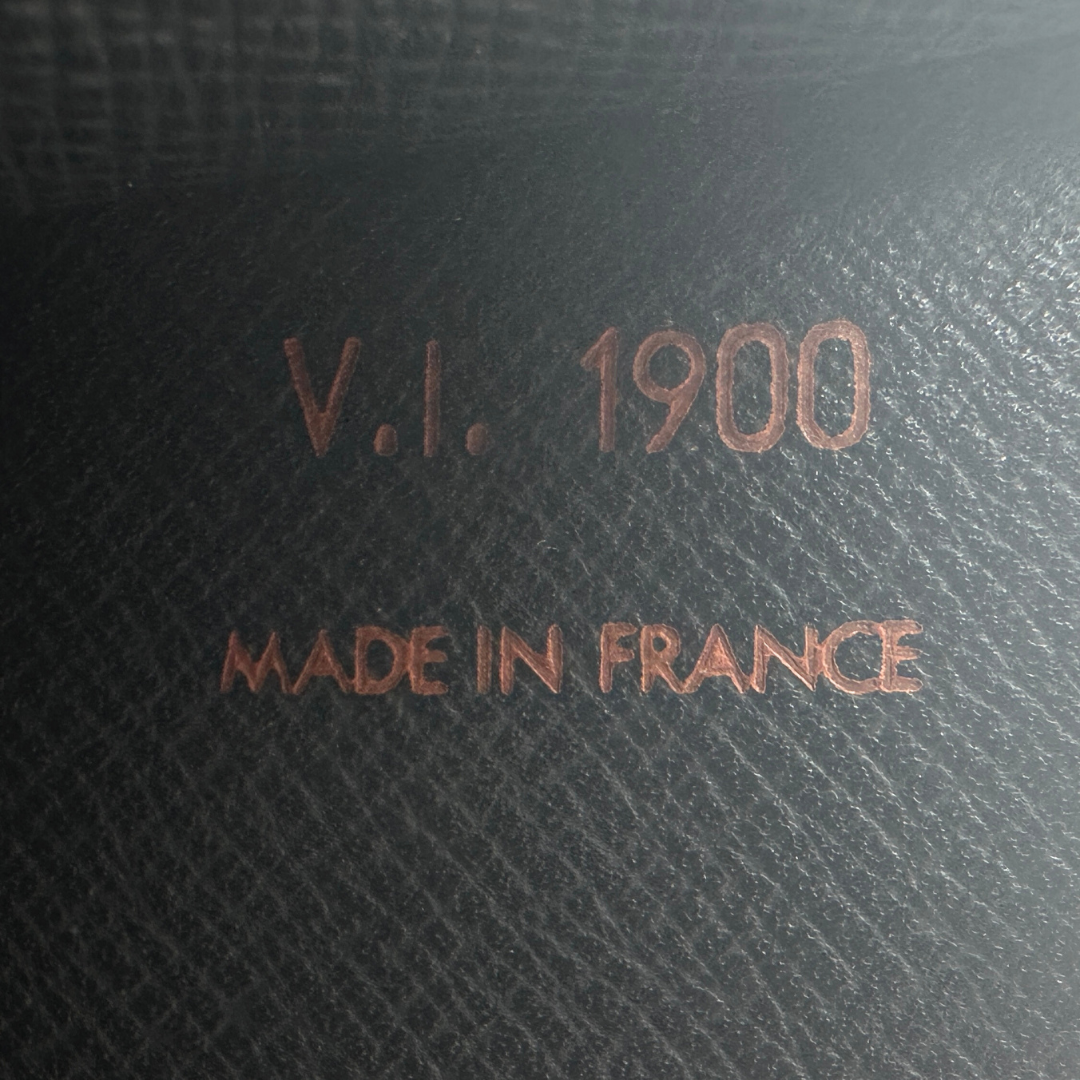 LOUIS VUITTON CLUTCH