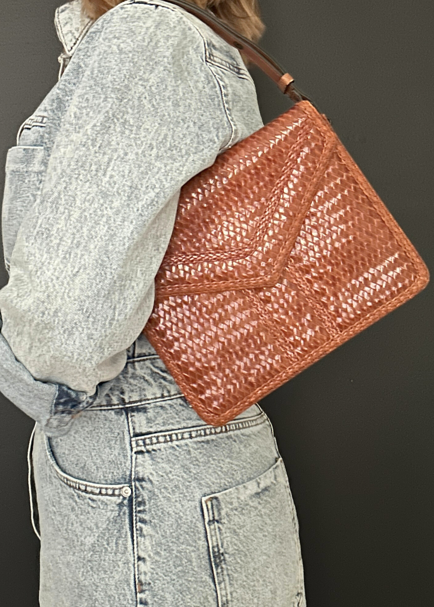 YVES SAINT LAURENT SHOULDER BAG
