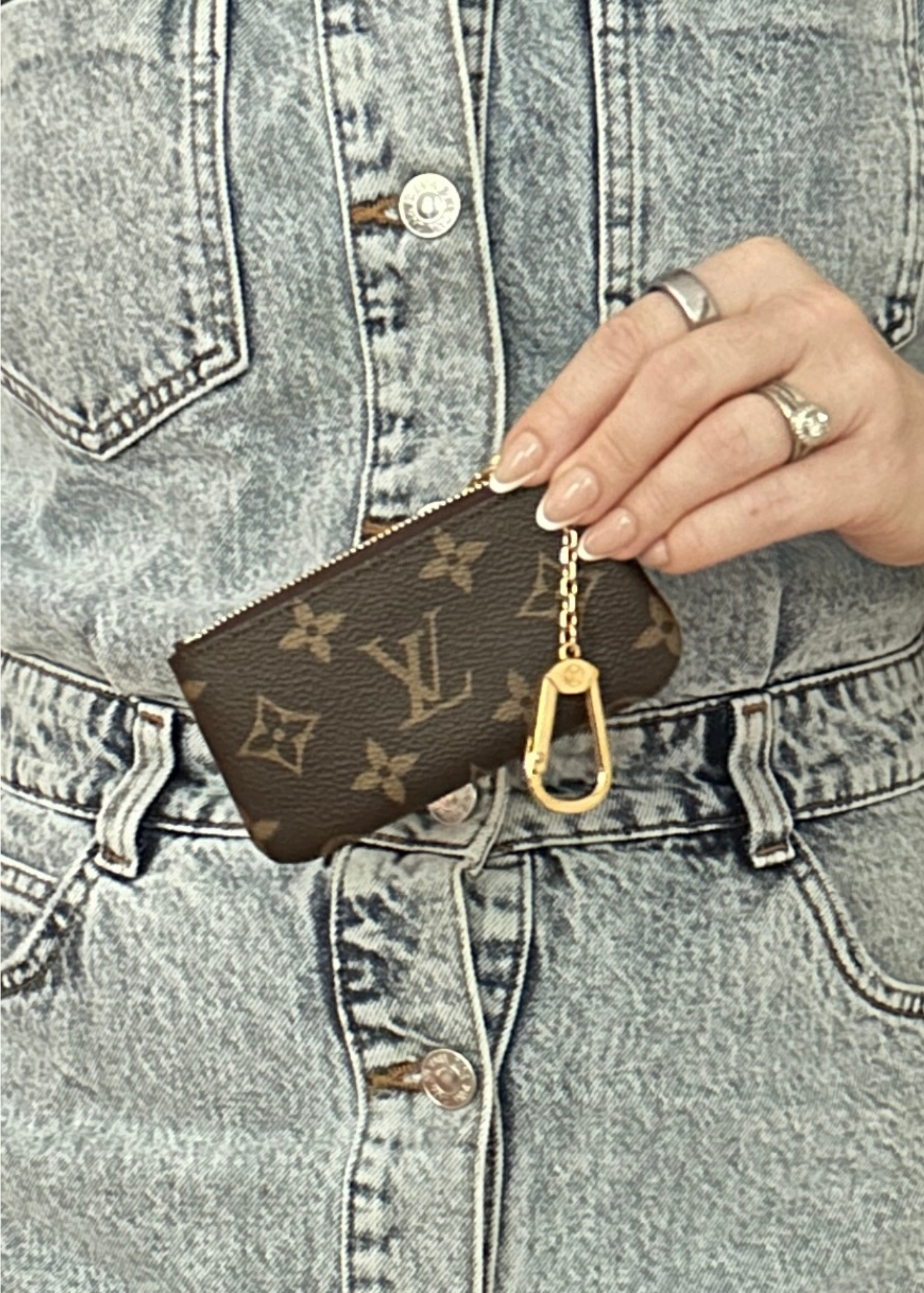 LOUIS VUITTON KEY POUCH