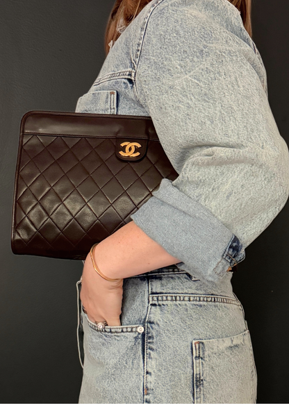 CHANEL MATELASSÉ CLUTCH