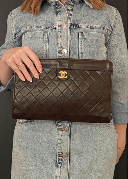 CHANEL MATELASSÉ CLUTCH