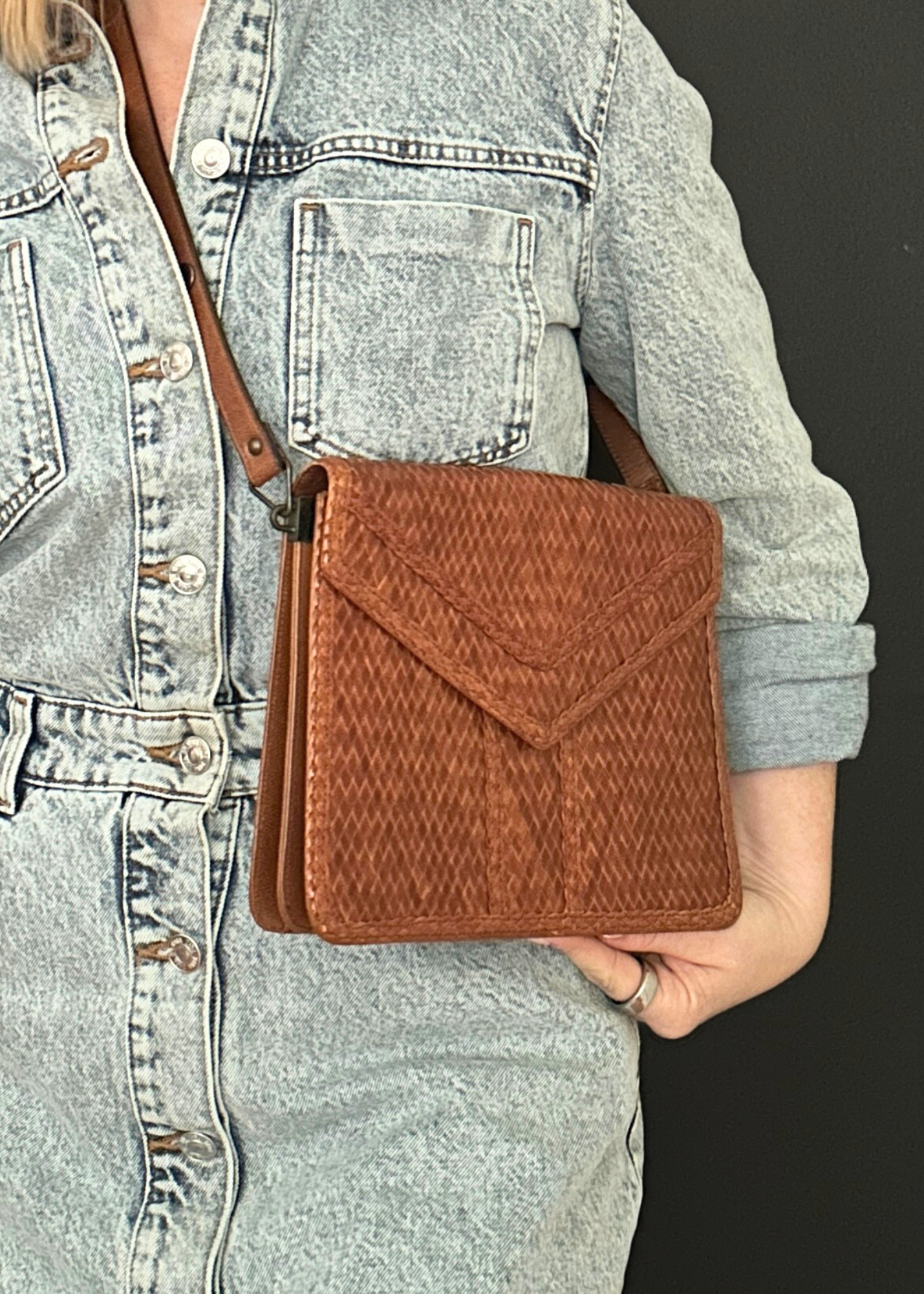 YVES SAINT LAURENT SHOULDER BAG