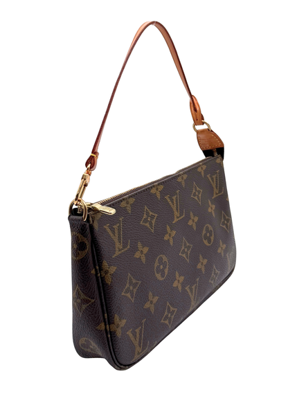 LOUIS VUITTON POCHETTE