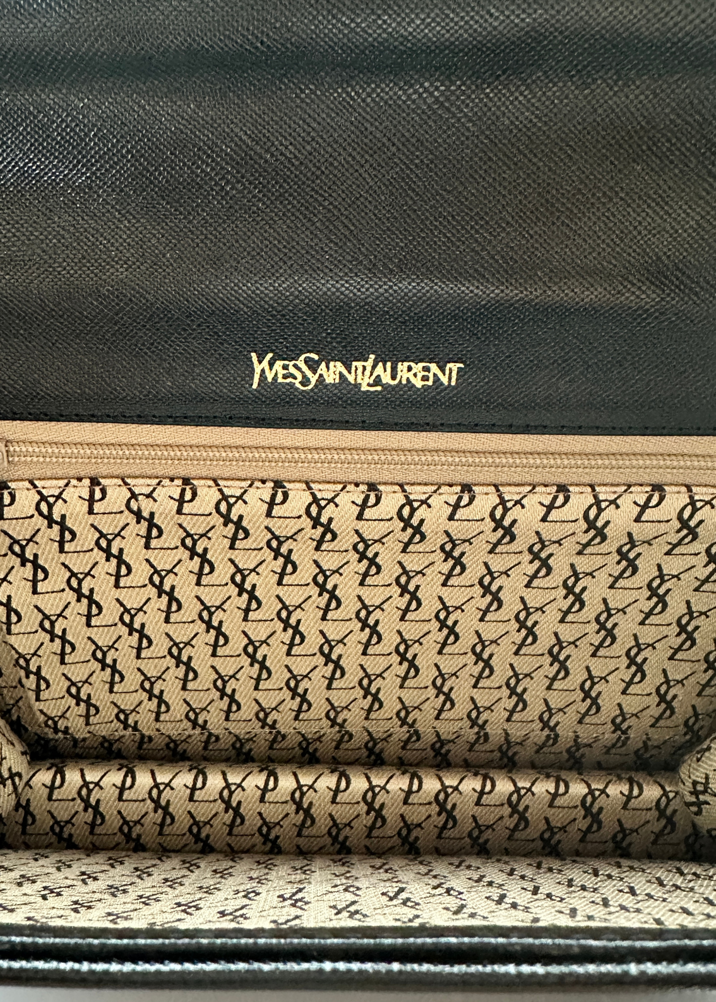 Yves Saint Laurent Clutch