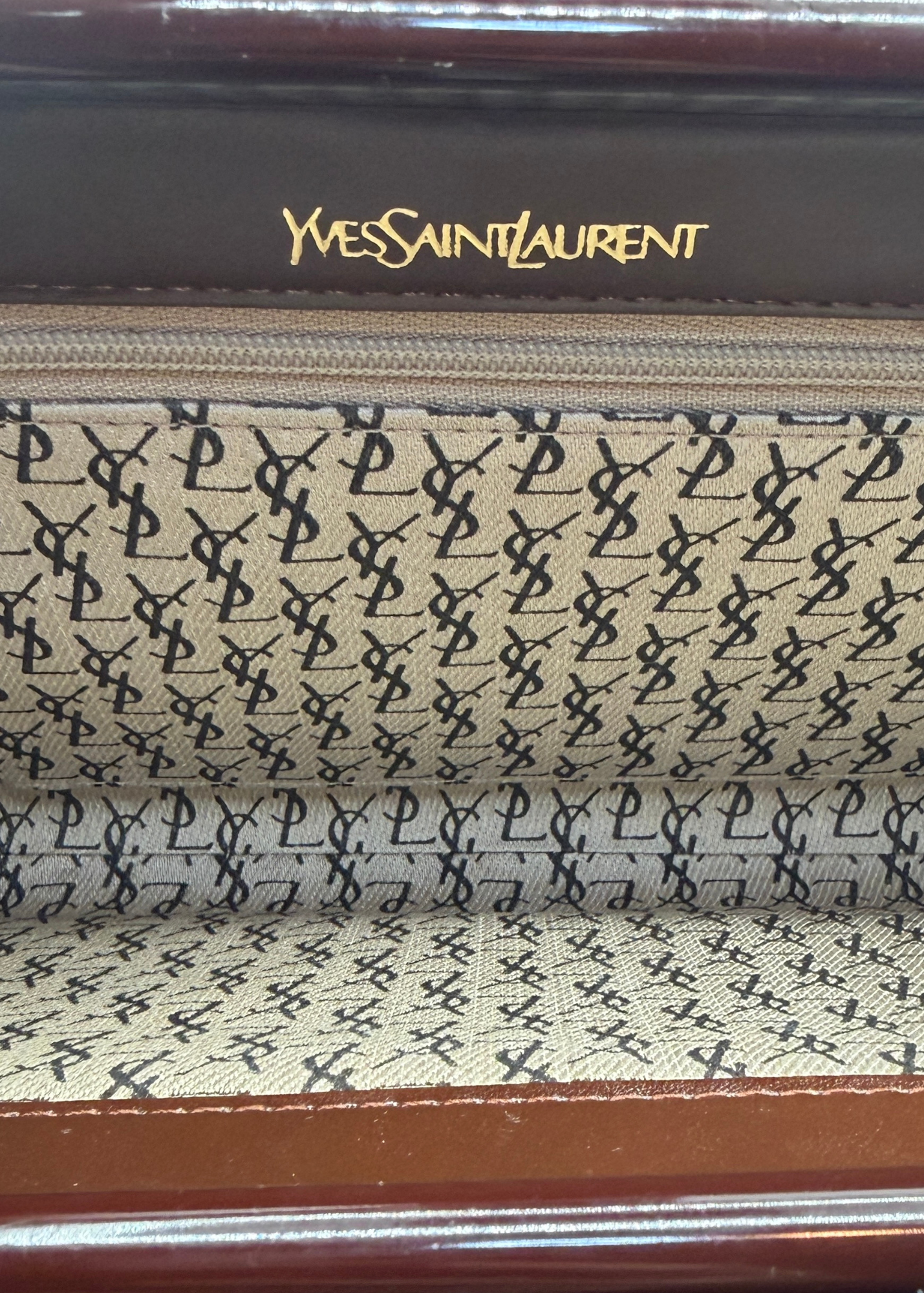 RARE YVES SAINT LAURENT CLUTCH