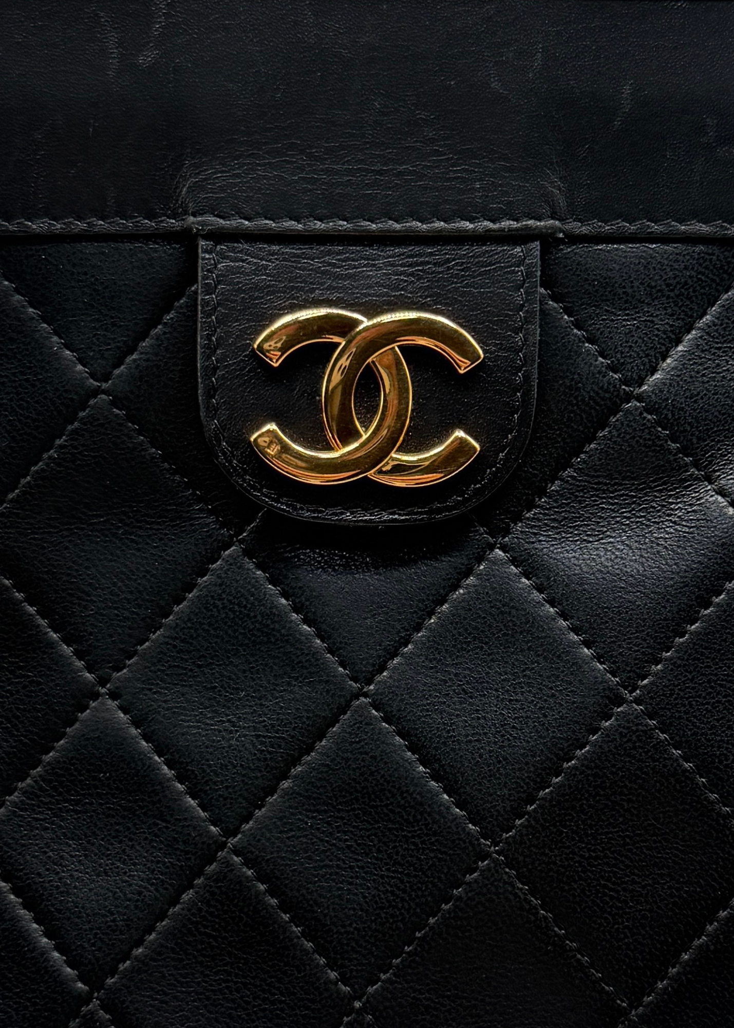 CHANEL MATELASSÉ CLUTCH