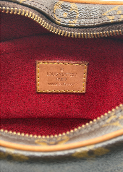 LOUIS VUITTON CROISSANT PM