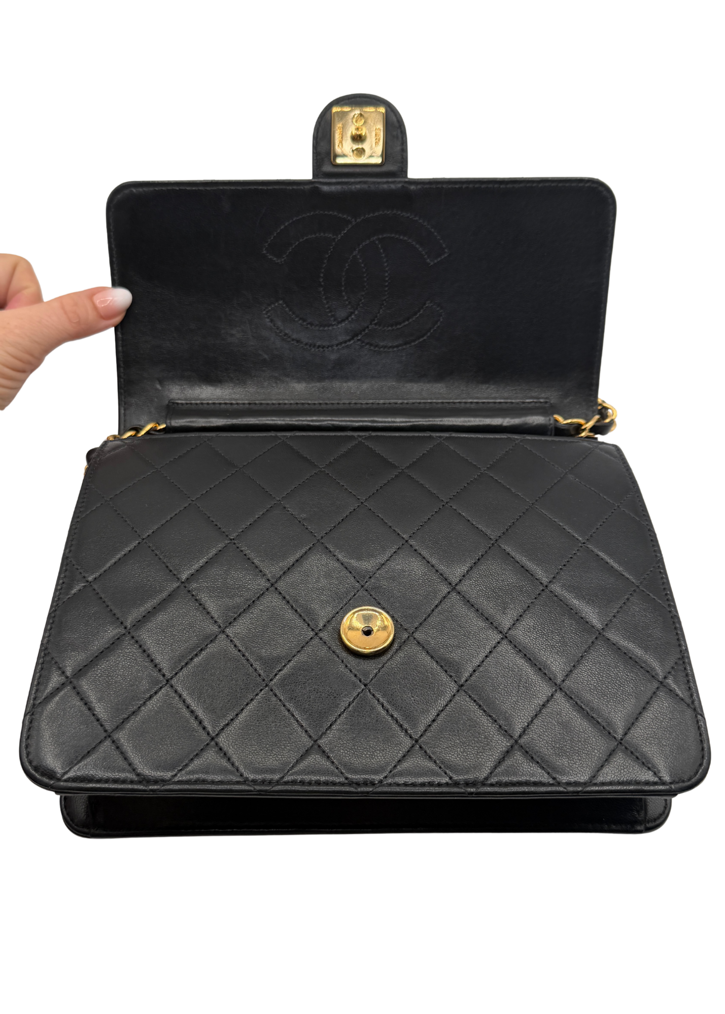 CHANEL MATELASSÉ SINGLE FLAP BAG