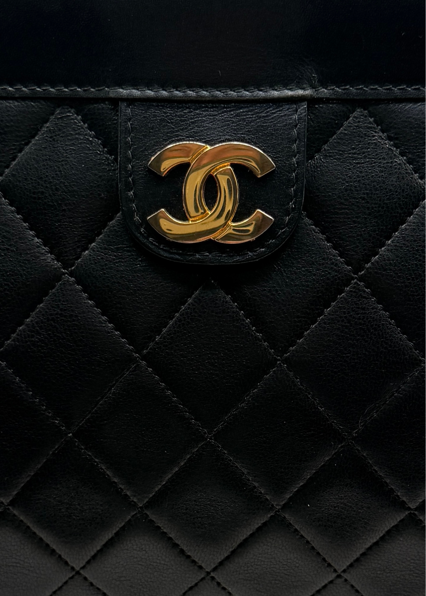 CHANEL MATELASSÉ CLUTCH