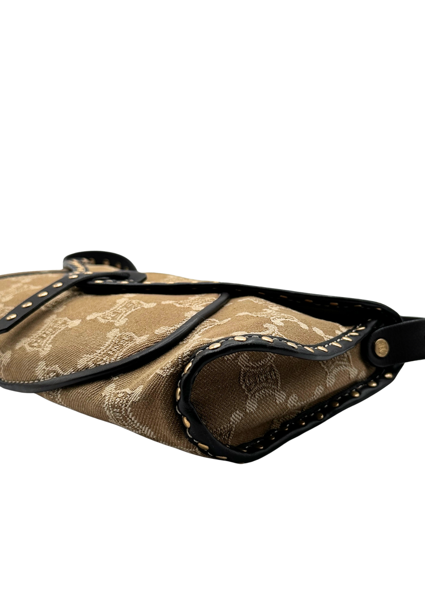 CELINE TRIOMPHE SHOULDER BAG