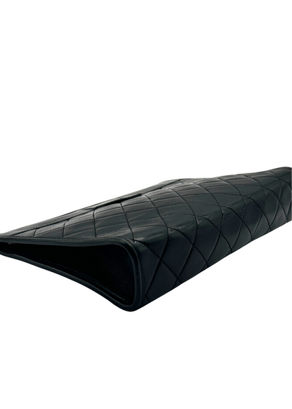 BlackQuiltedChanelClutchVintage