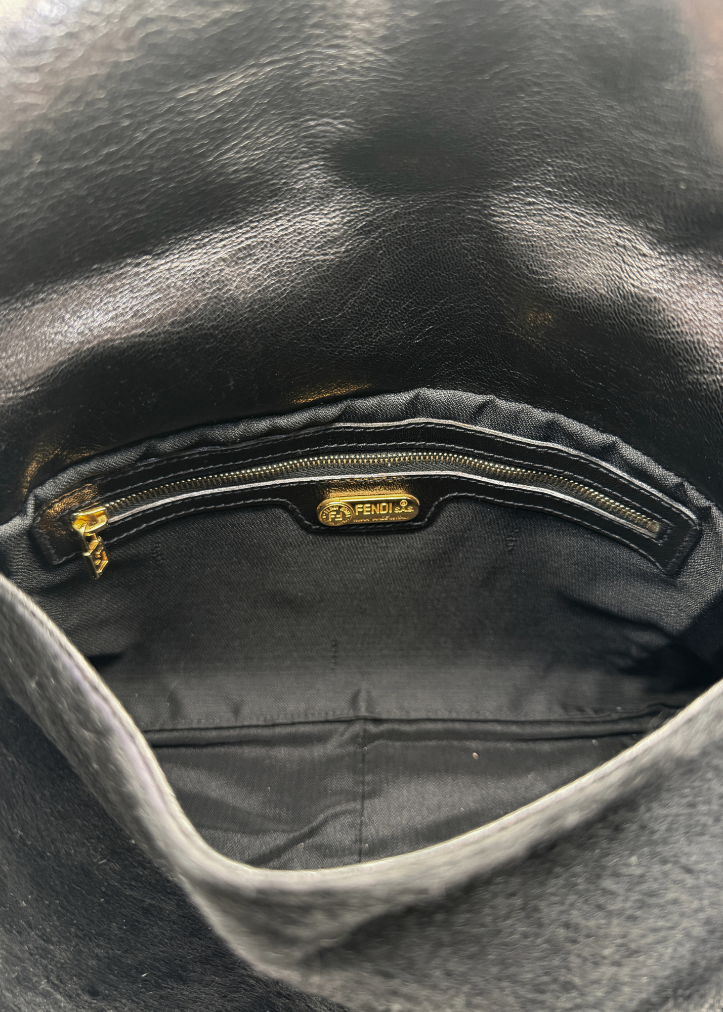 Vintage Fendi mamma baguette interior
