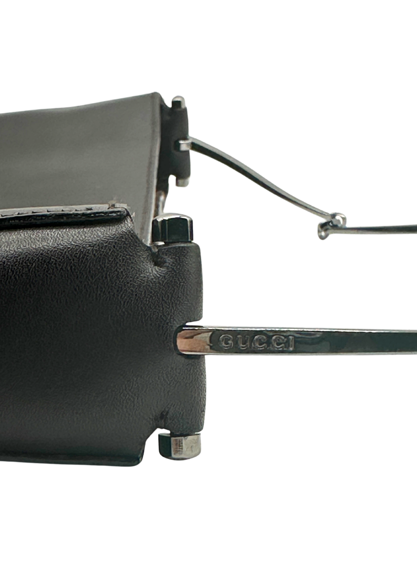 Gucci engraved in silver hardware shoulder strap